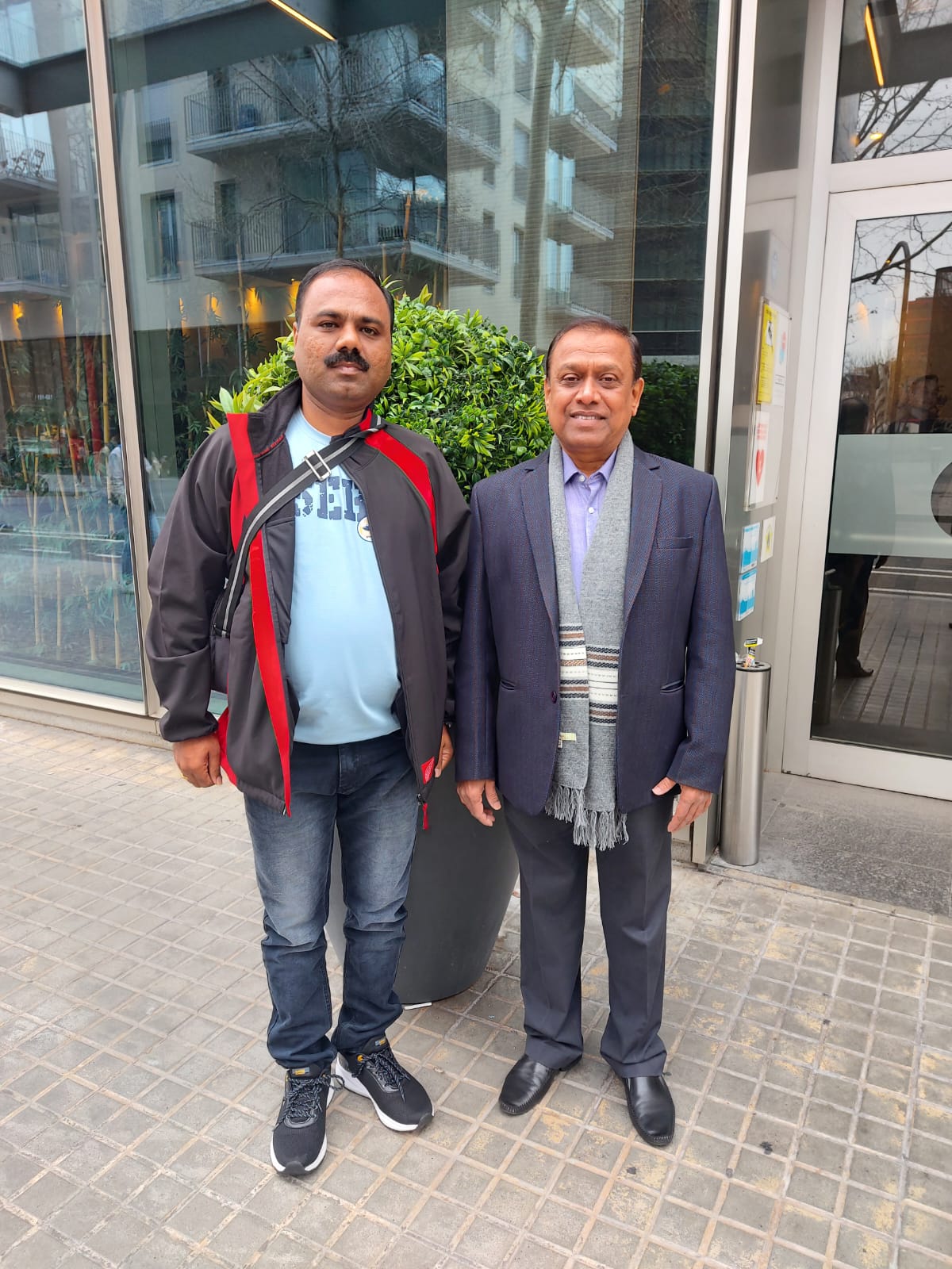 Photo with LIC Chairman in Spain